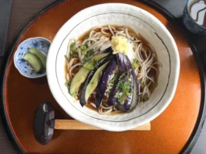 山形インフォメーション | 何度でも通いたい そば処つむぎ カレーもおすすめ 鶴岡市