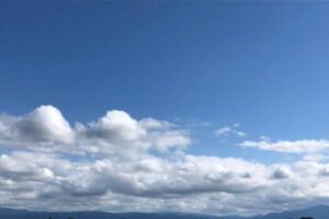 山形インフォメーション | 爽やかな青空が広がる 心落ち着く場所